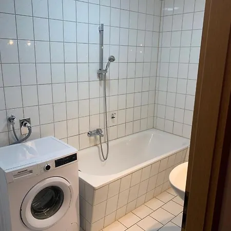 70 Kleine 1 1/2 Raum In Laendlicher Umgebung *